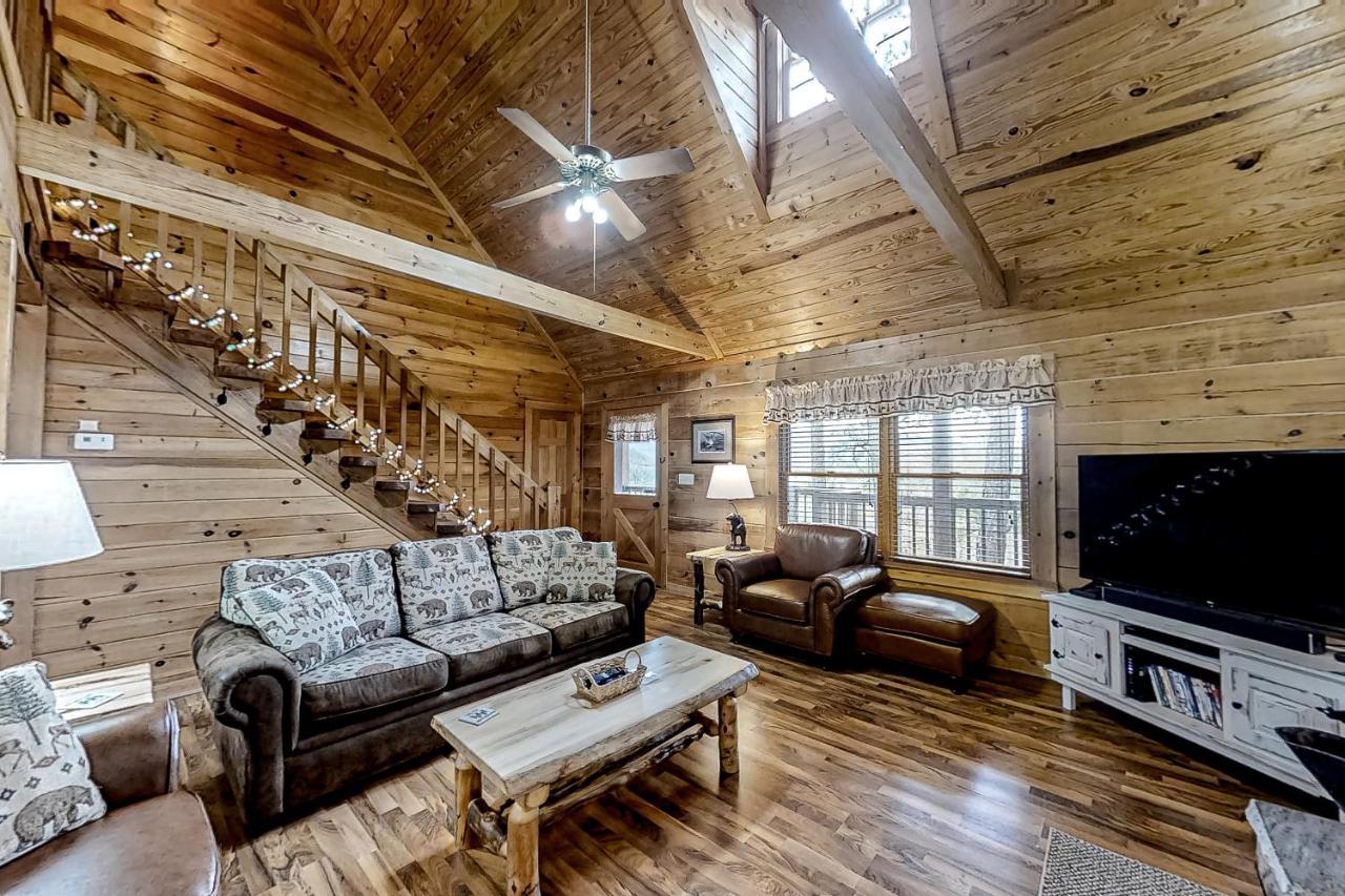 Villa Mountain Lion'S Tales Gatlinburg Esterno foto